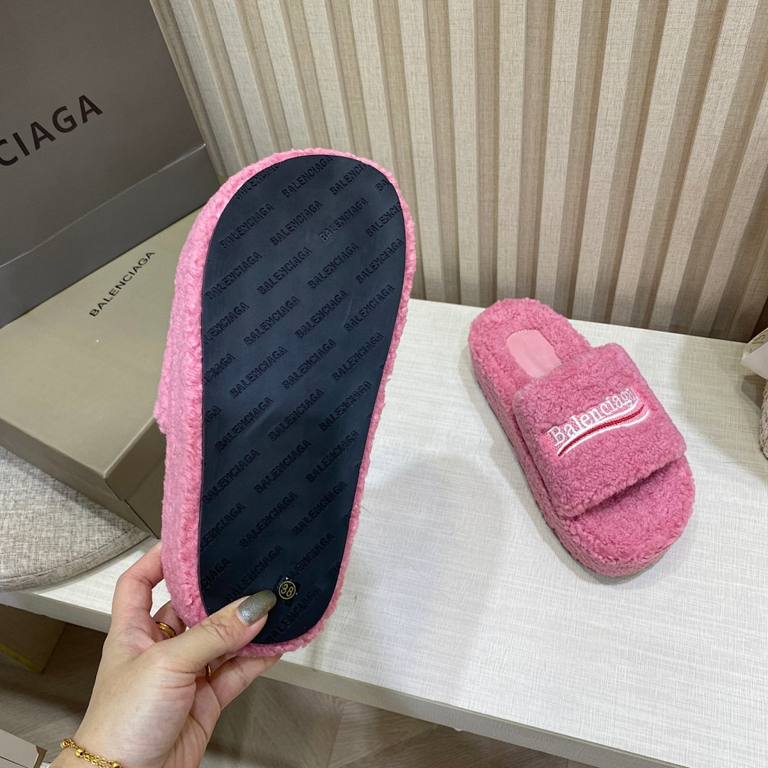 Balenciaga Furry Slide · 5025 — תמונה 12