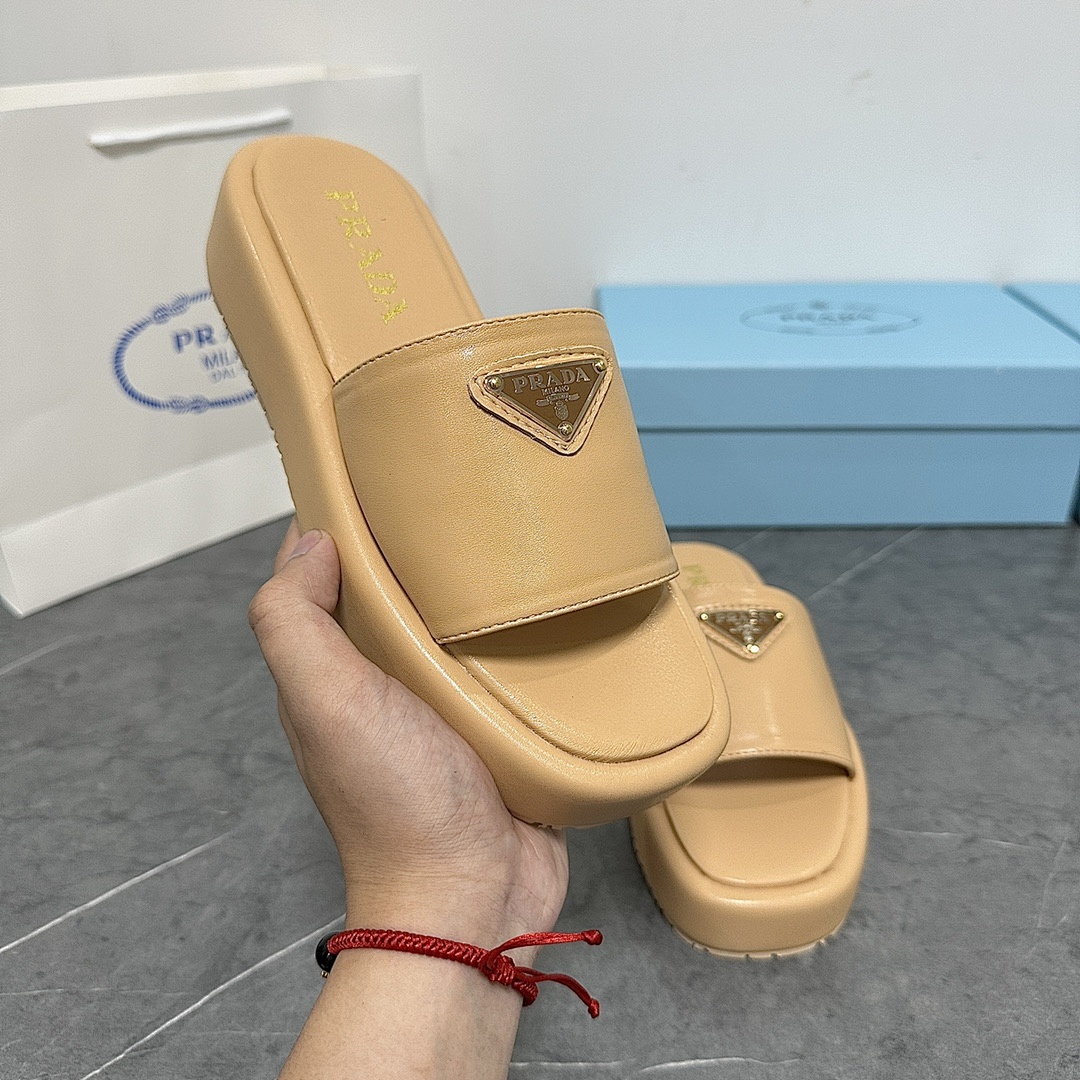 Prada Raffia Flatform Slide · 4675 — תמונה 6