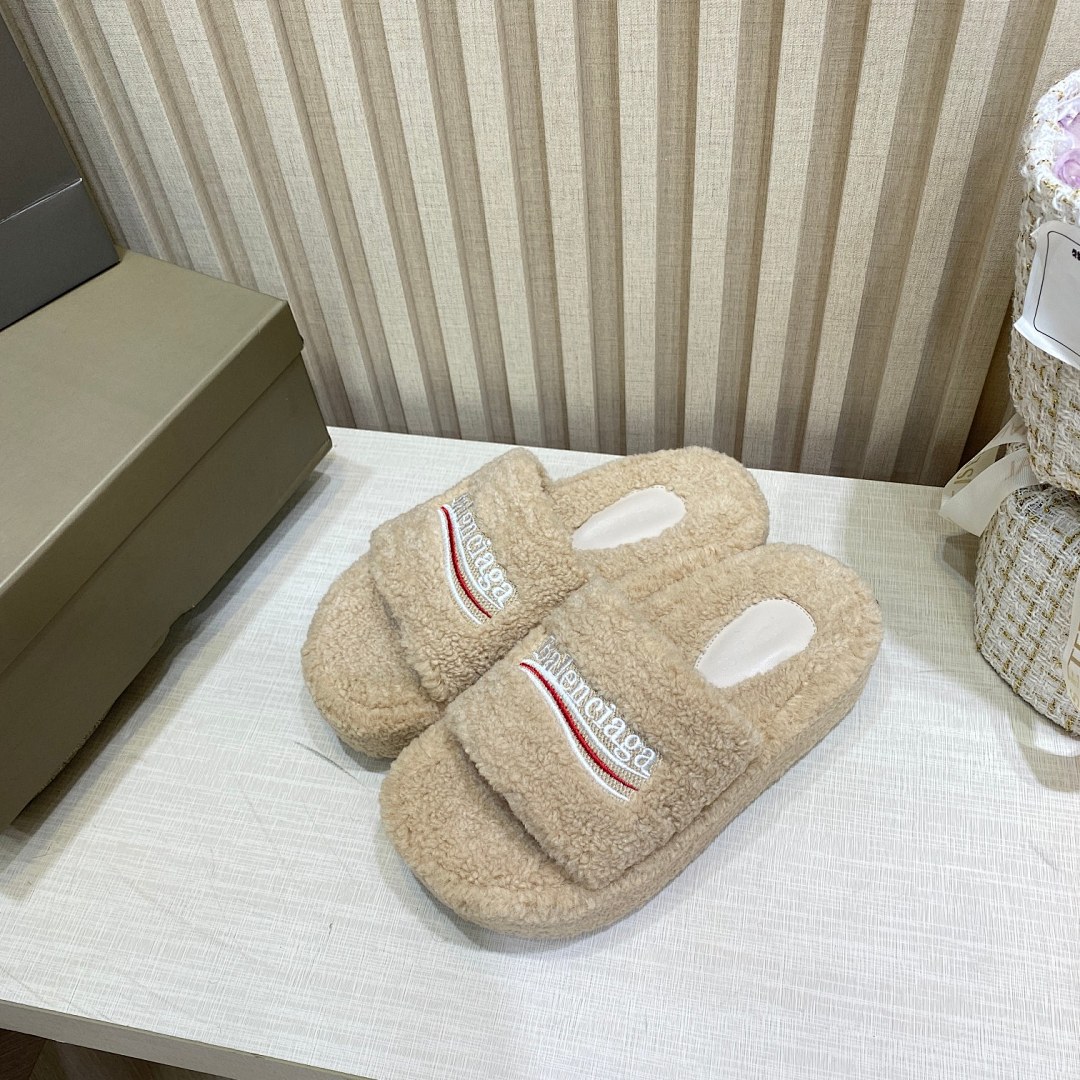 Balenciaga Furry Slide · 5025 — תמונה 9