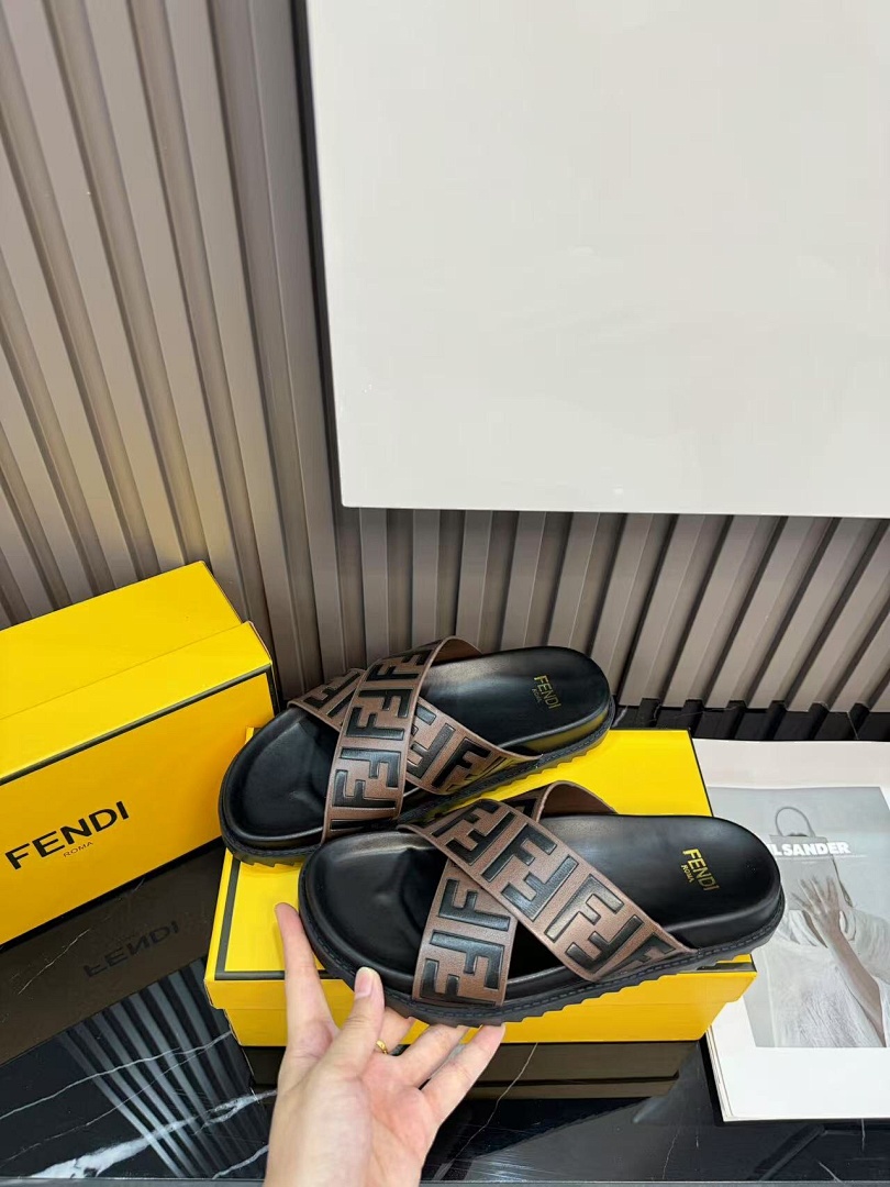 FENDI — כפכפים · 5241 — תמונה 5