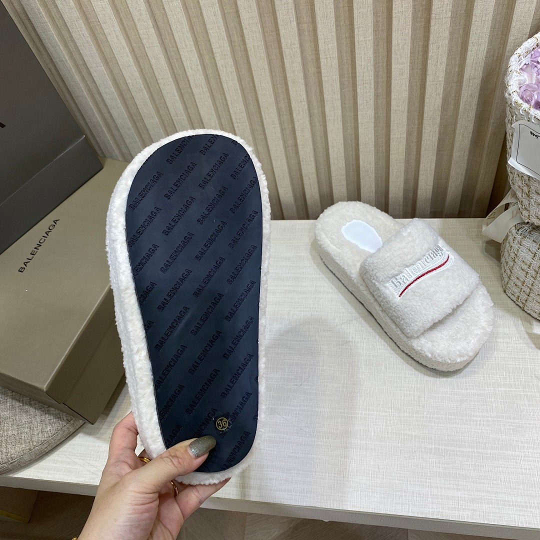 Balenciaga Furry Slide · 5025 — תמונה 16