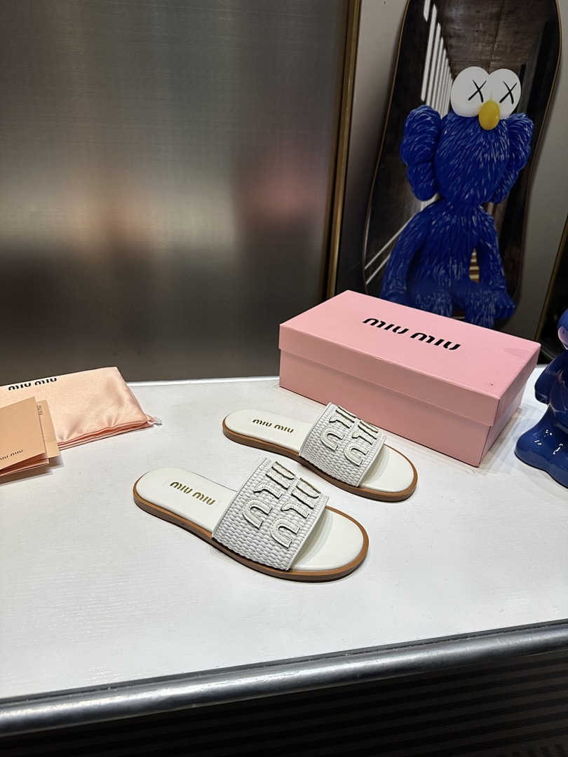 Miu Miu Logo Raffia Slide Sandal · 4790 — תמונה 14