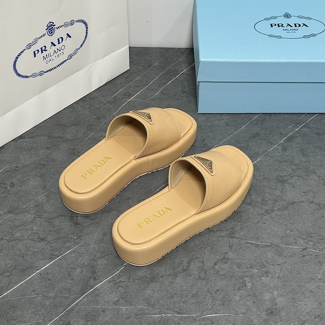 Prada Raffia Flatform Slide · 4675 — תמונה 11