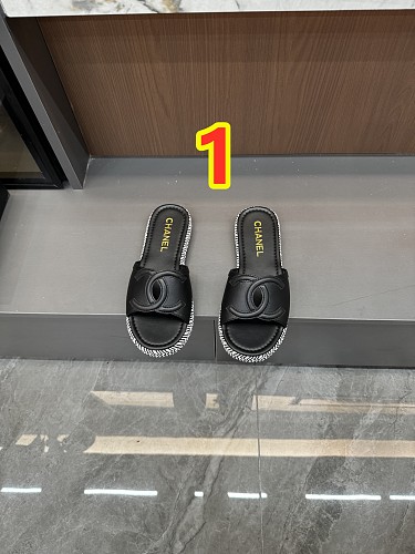 Chanel CC Slide Sandals · 6407