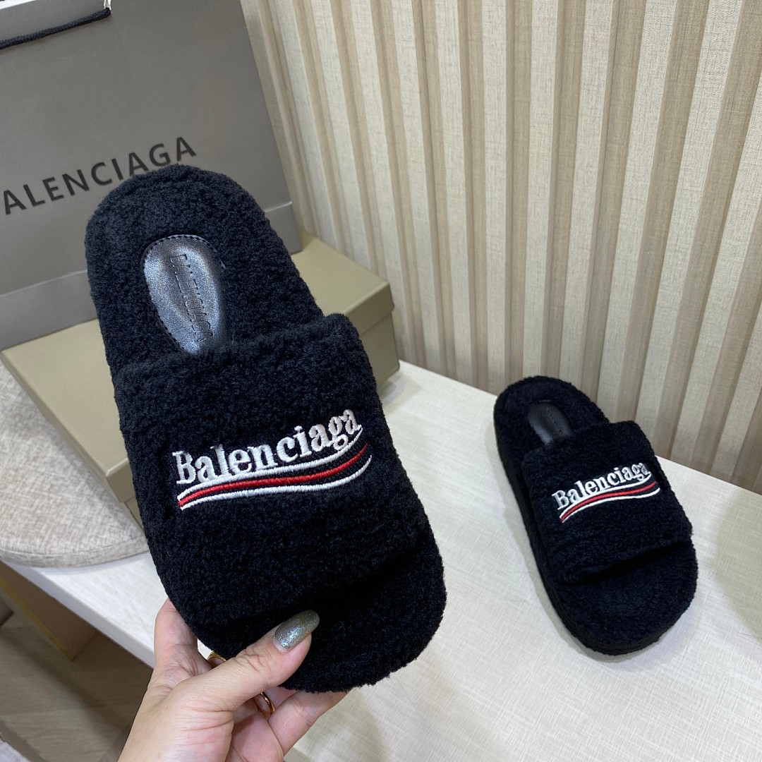 Balenciaga Furry Slide · 5025 — תמונה 28