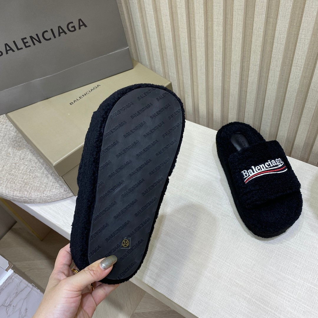 Balenciaga Furry Slide · 5025 — תמונה 26