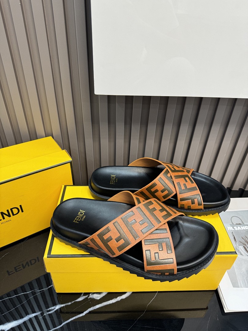 FENDI — כפכפים · 5241 — תמונה 16