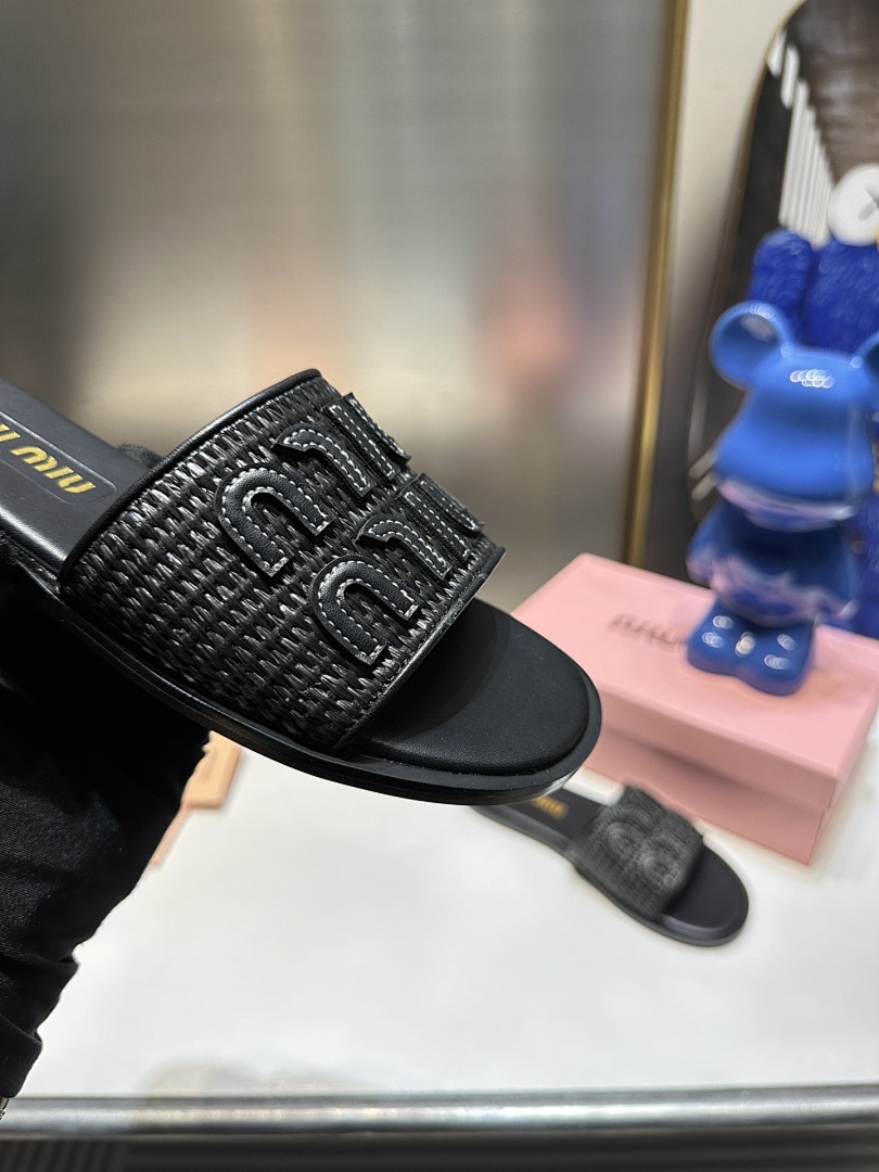 Miu Miu Logo Raffia Slide Sandal · 4790 — תמונה 15