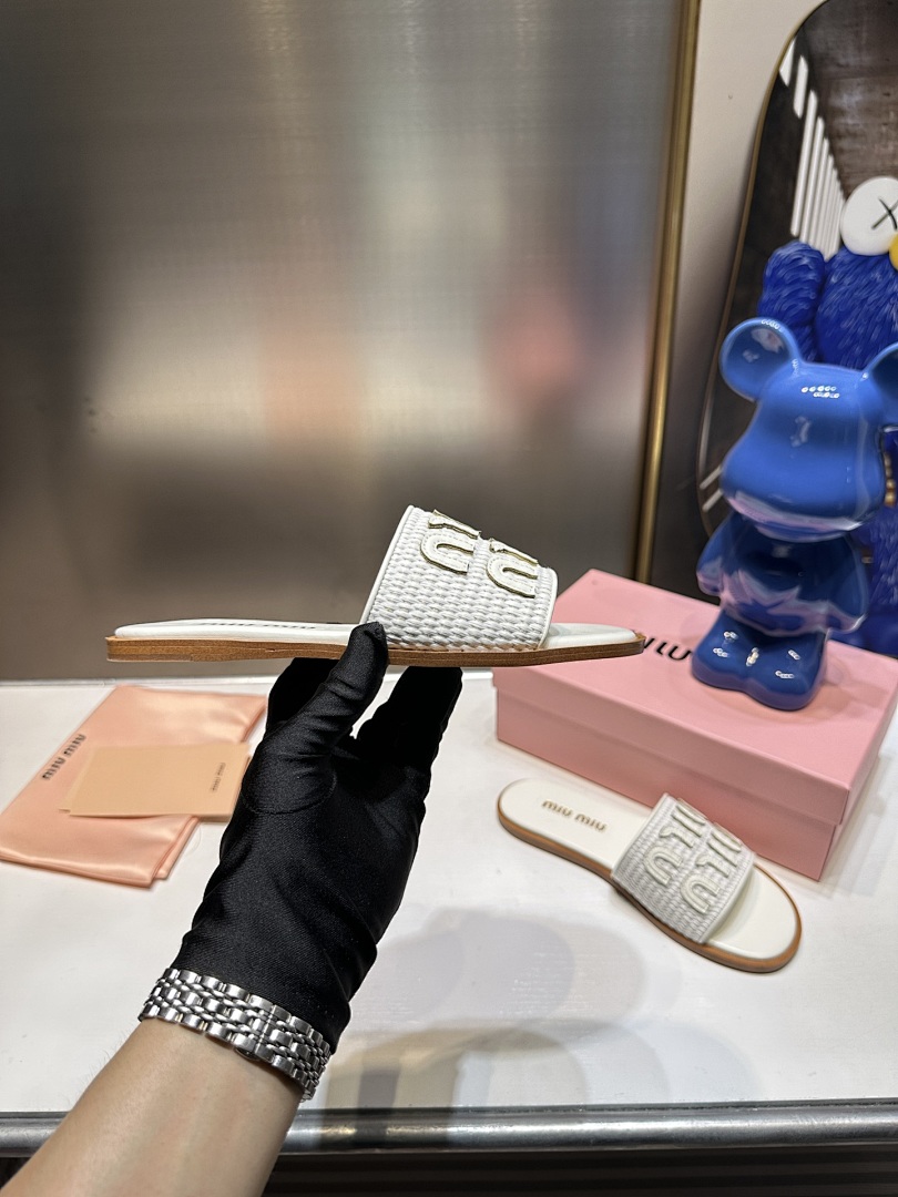 Miu Miu Logo Raffia Slide Sandal · 4790 — תמונה 11