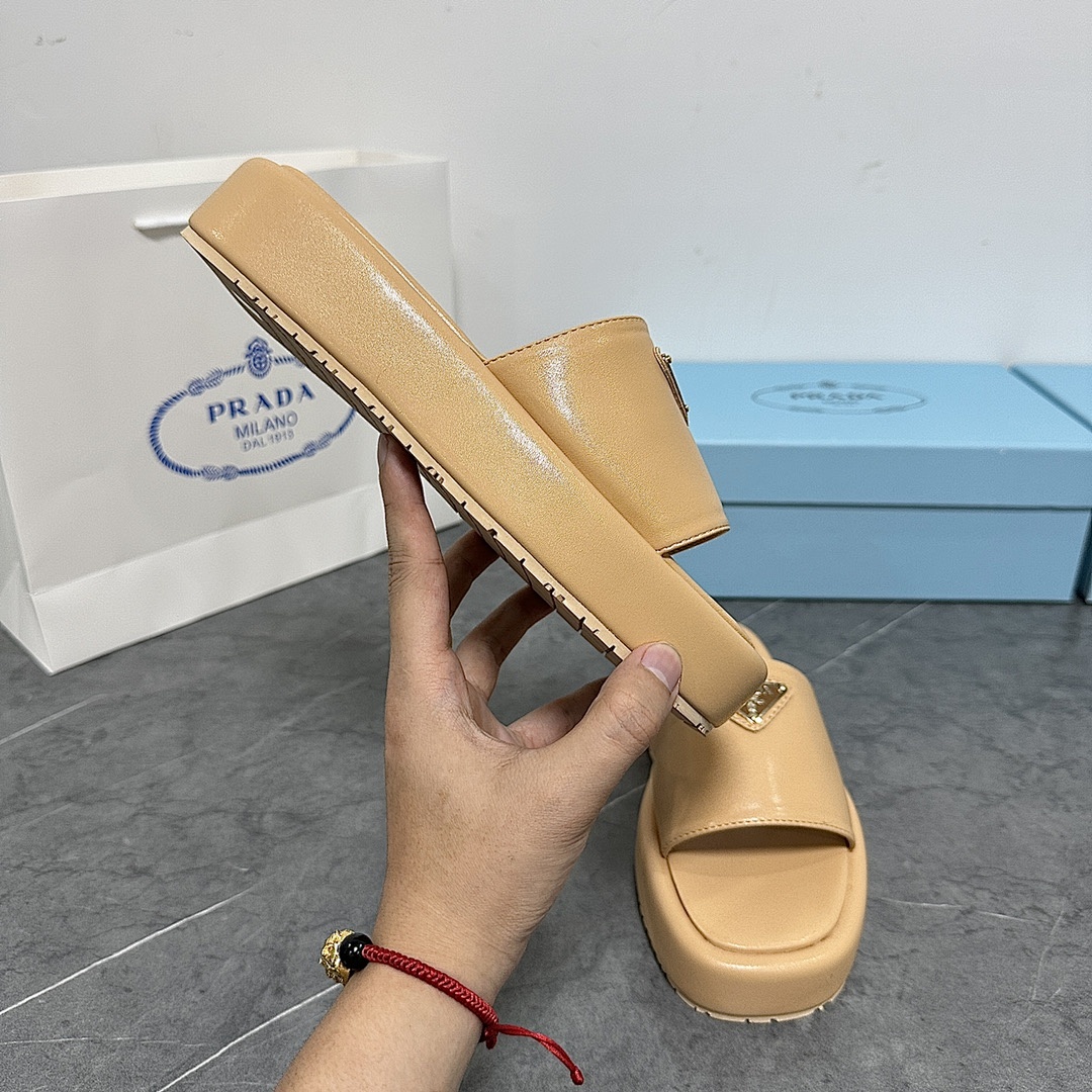 Prada Raffia Flatform Slide · 4675 — תמונה 5