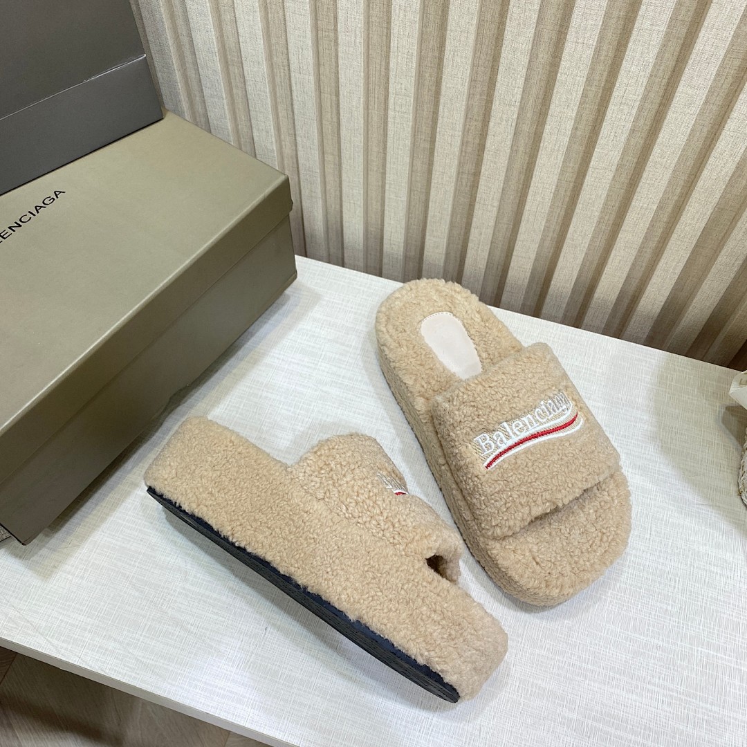 Balenciaga Furry Slide · 5025 — תמונה 8
