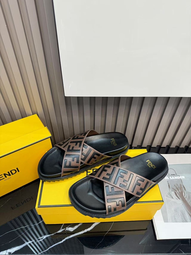 FENDI — כפכפים · 5241 — תמונה 4
