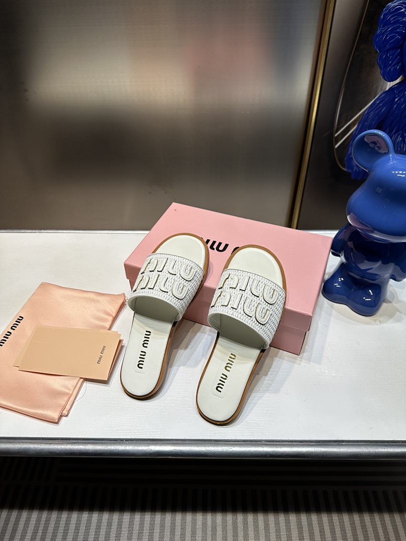 Miu Miu Logo Raffia Slide Sandal · 4790 — תמונה 13