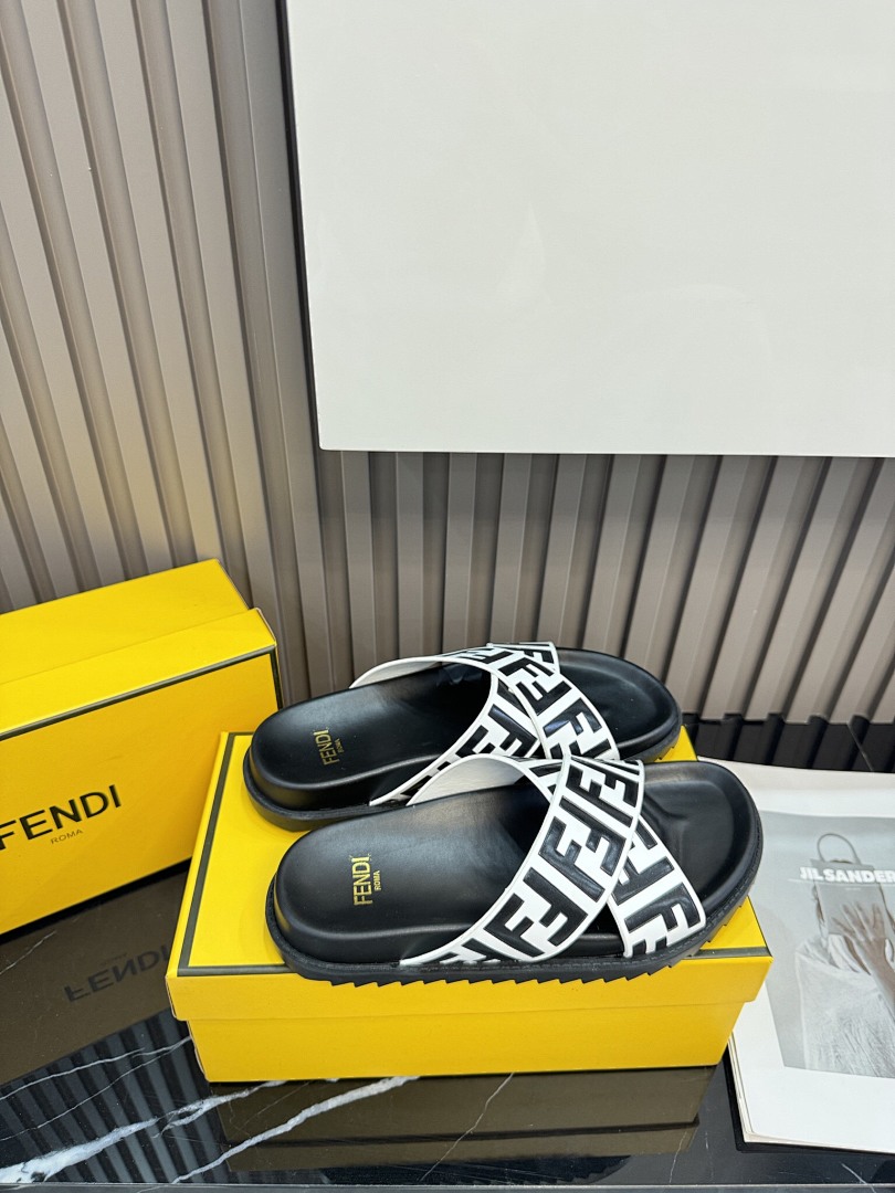 FENDI — כפכפים · 5241 — תמונה 21