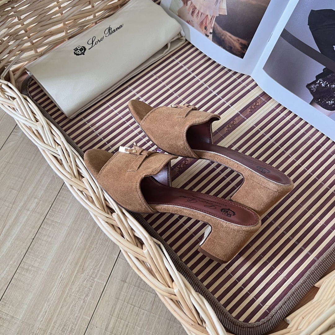 Loro Piana Summer Charms · 4699 — תמונה 31