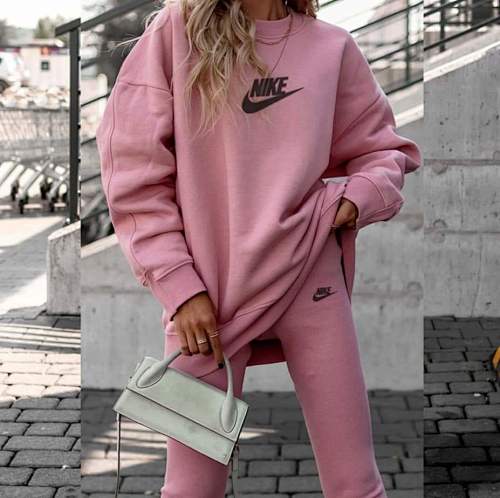 NIKE  31.9$     10053-T