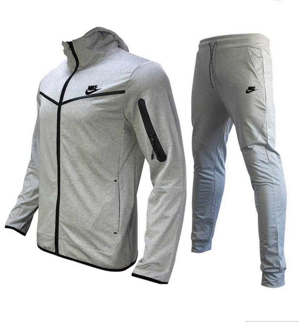 NIKE TOP 5A+  42$    9426-T