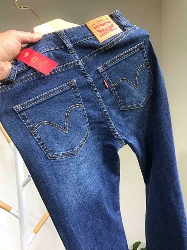 9022-T  Levis 29.94$