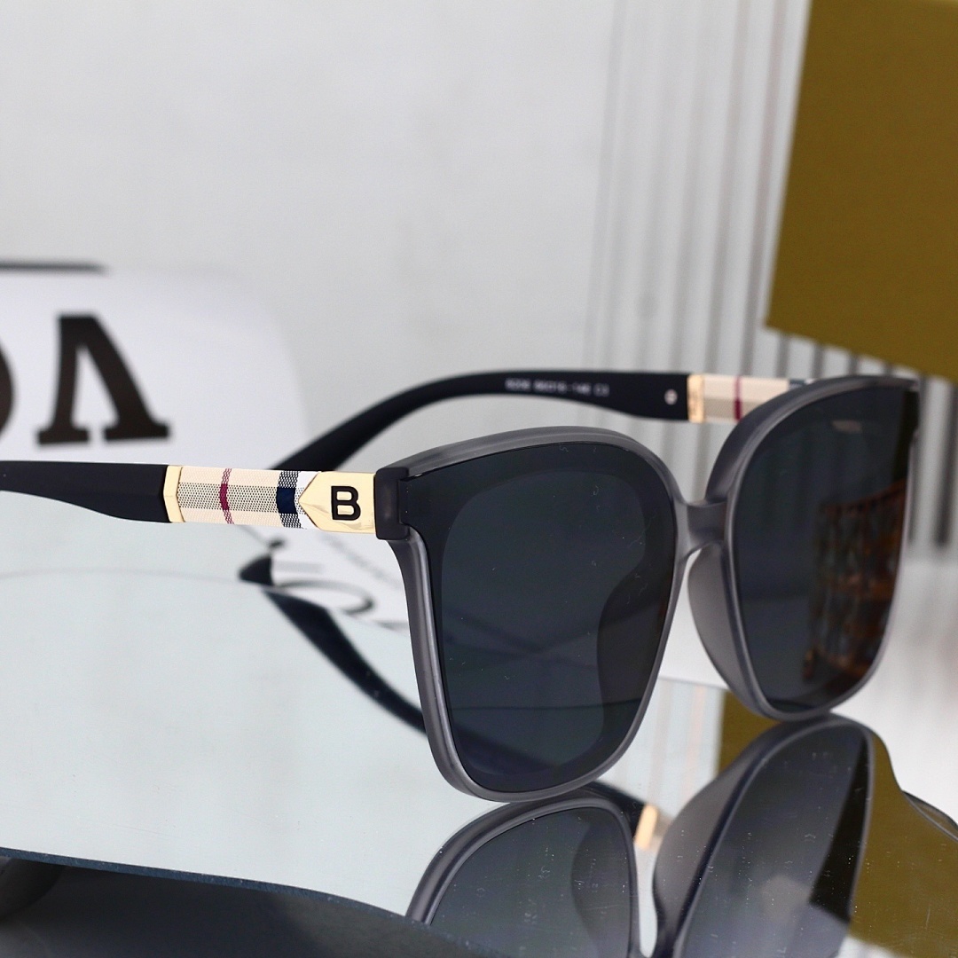 Burberry BE4481D · 6257 — תמונה 3