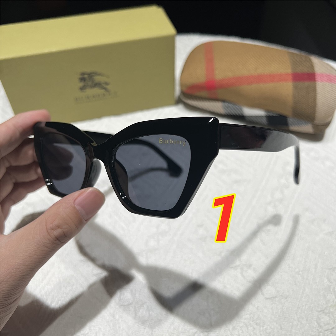 Burberry BE4420U · 5257