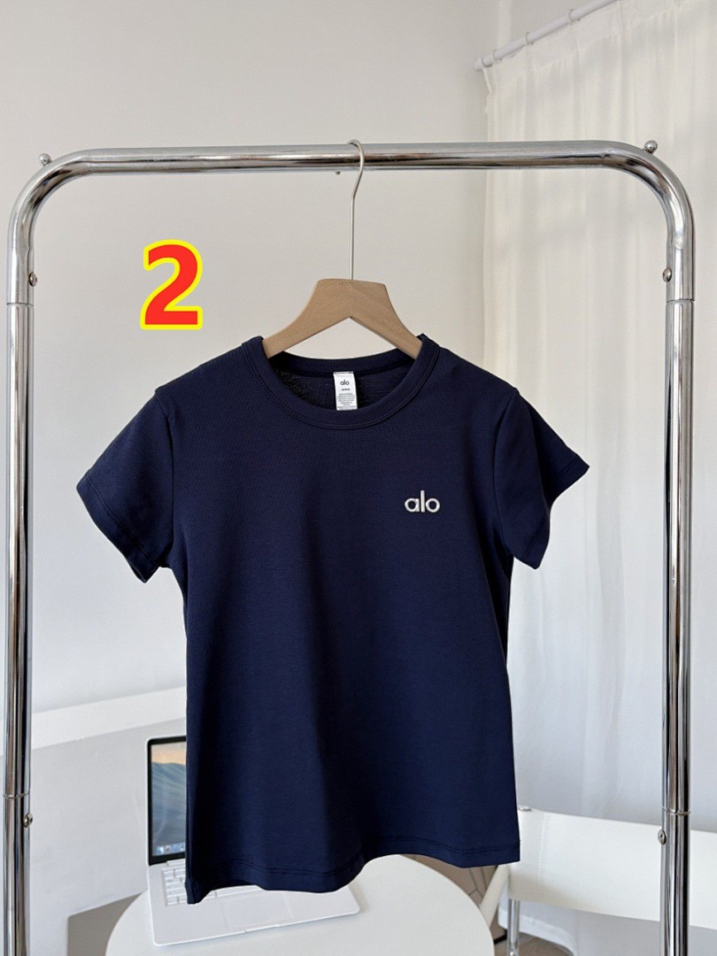 ALO Timeless Tee · 6229 — תמונה 3