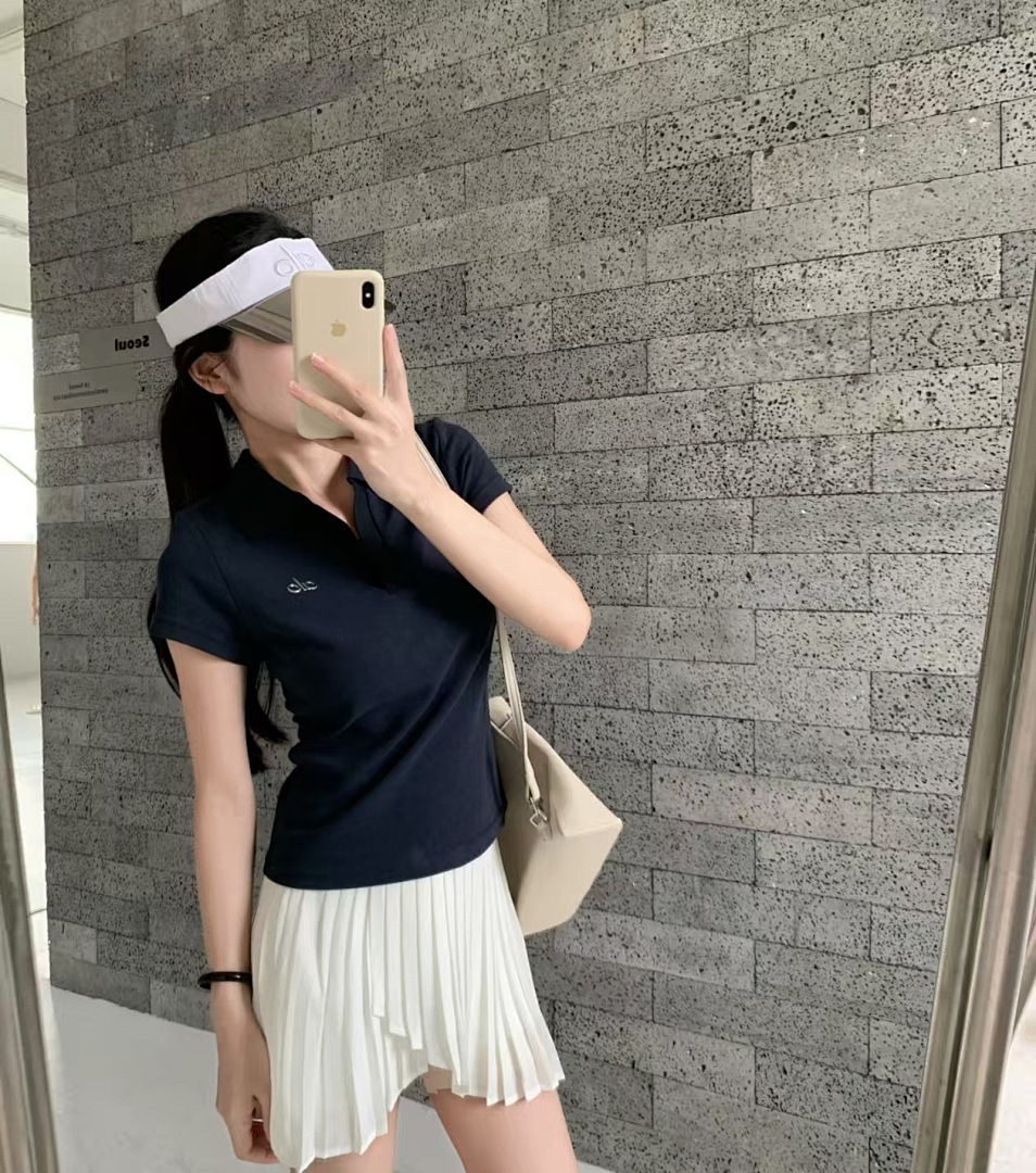 Alo Yoga Double Take Short Sleeve Polo · 6233 — תמונה 10