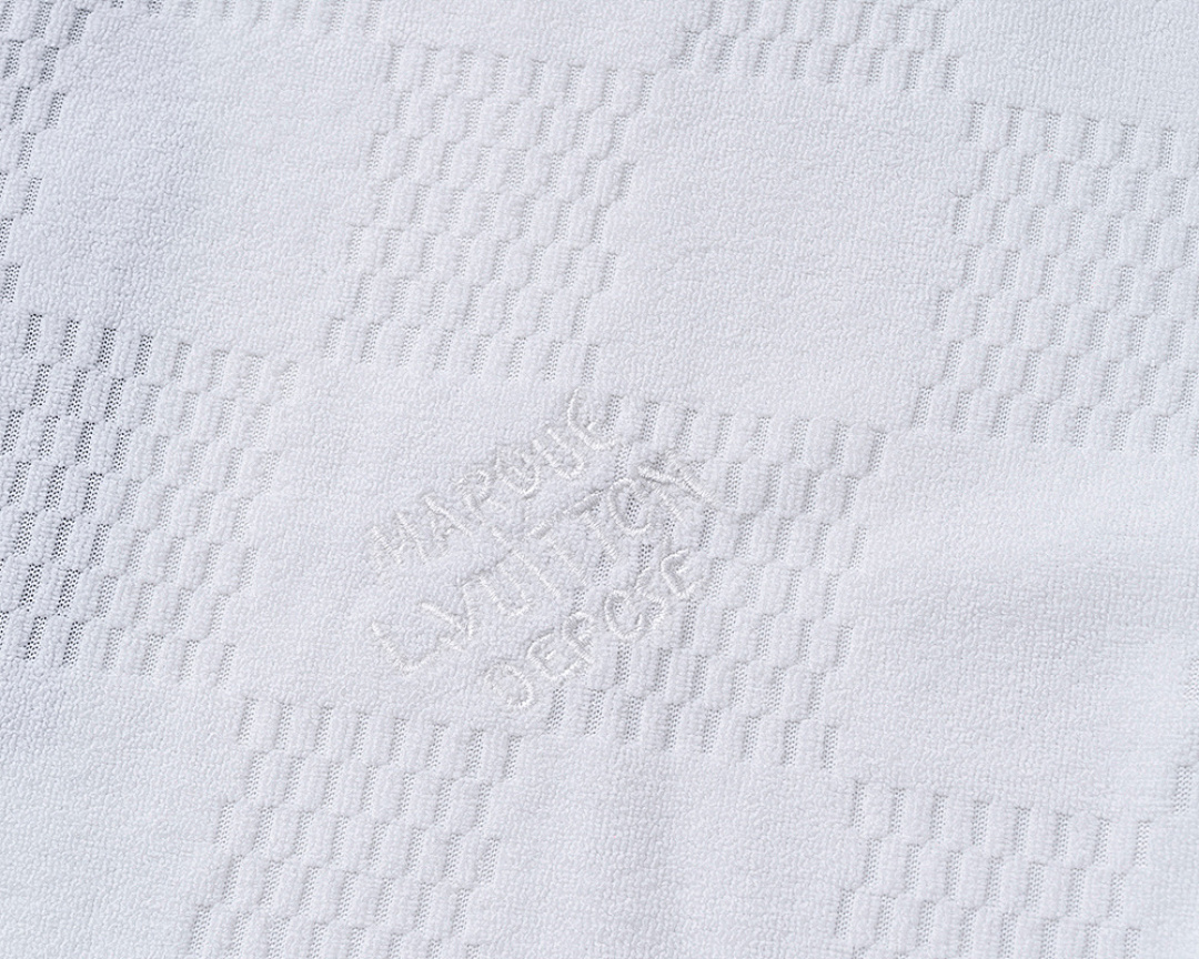 Louis Vuitton Embossed LV T-Shirt · 6198 — תמונה 18