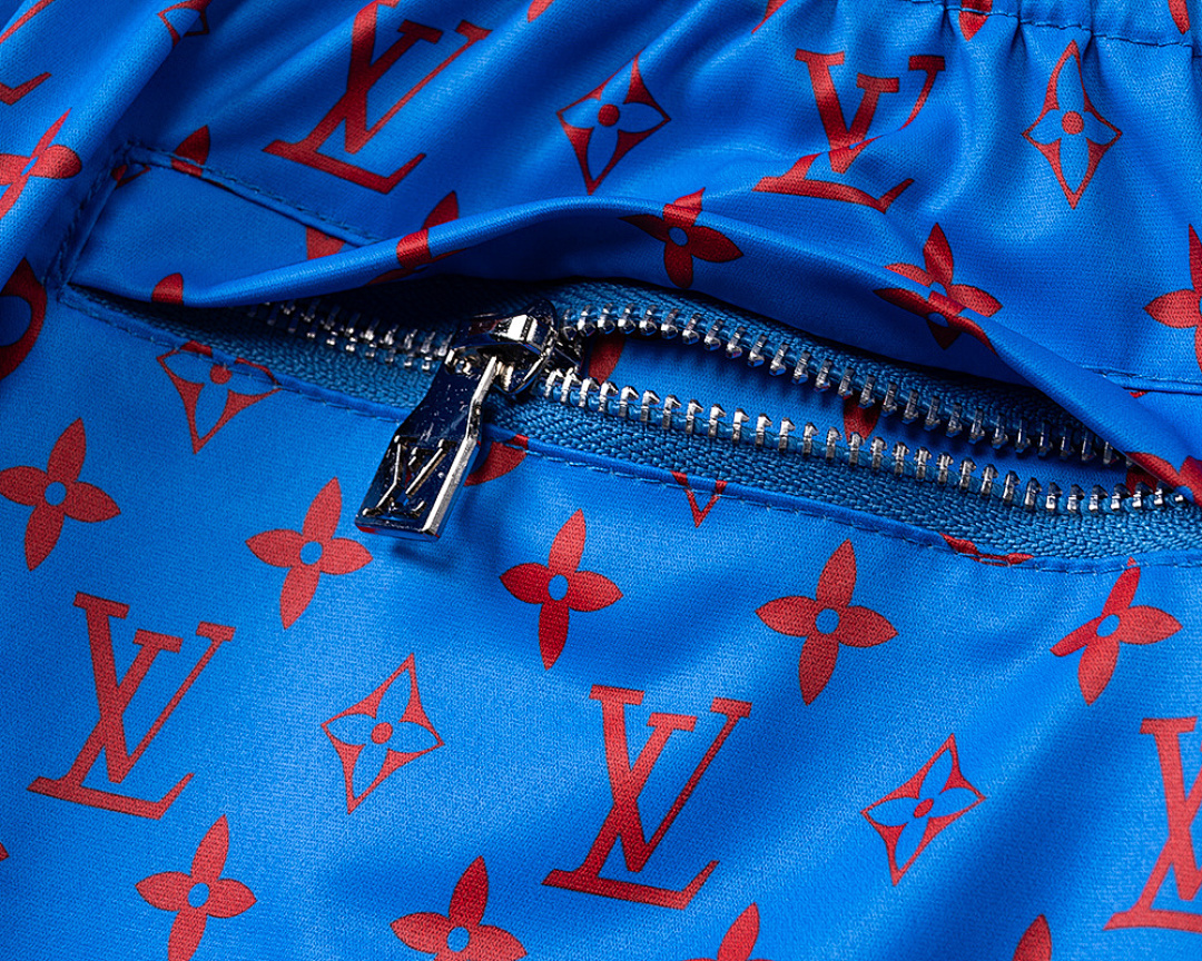 Louis Vuitton Monogram Swim Shorts · 6207 — תמונה 22