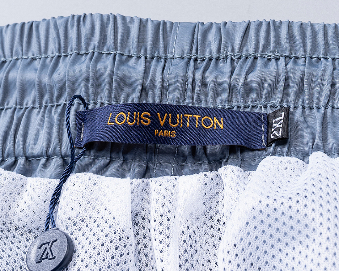Louis Vuitton Monogram Swim Shorts · 6207 — תמונה 15
