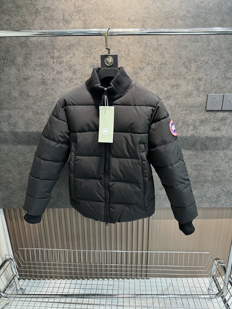 Canada Goose Woolford · 5800 — תמונה 10