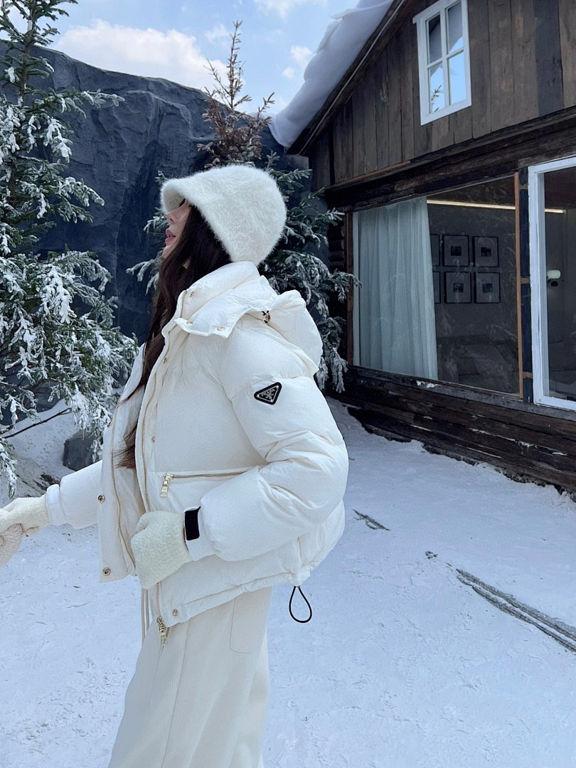Prada Re-Nylon Convertible Down Jacket · 5743 — תמונה 20