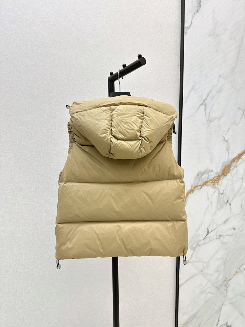 Prada Re-Nylon Down Vest · 5750 — תמונה 23