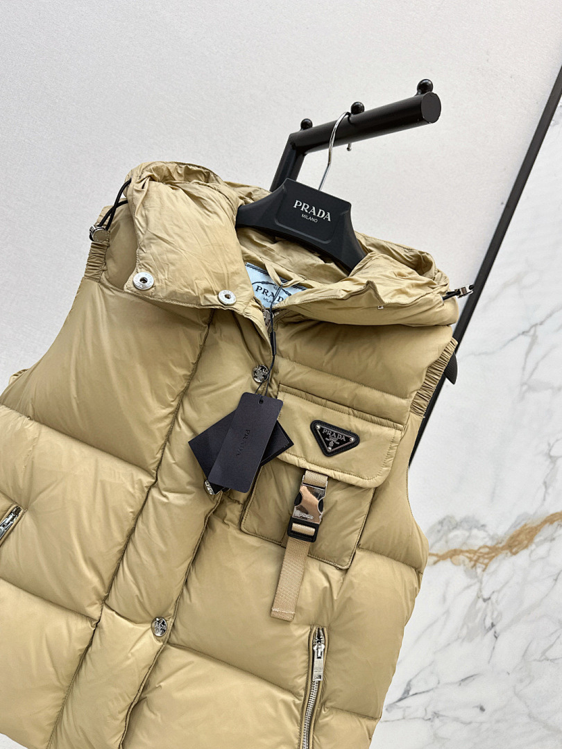 Prada Re-Nylon Down Vest · 5750 — תמונה 27