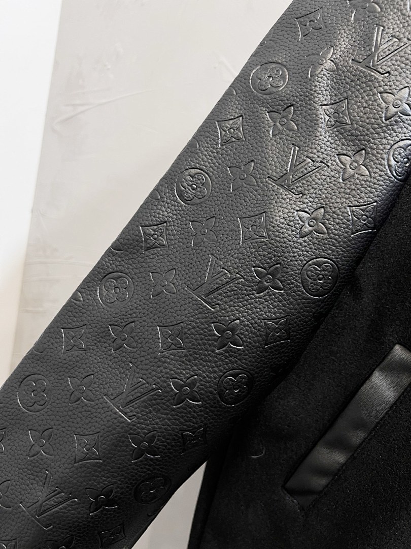 Louis Vuitton Monogram Playground Varsity Jacket · 6195 — תמונה 35
