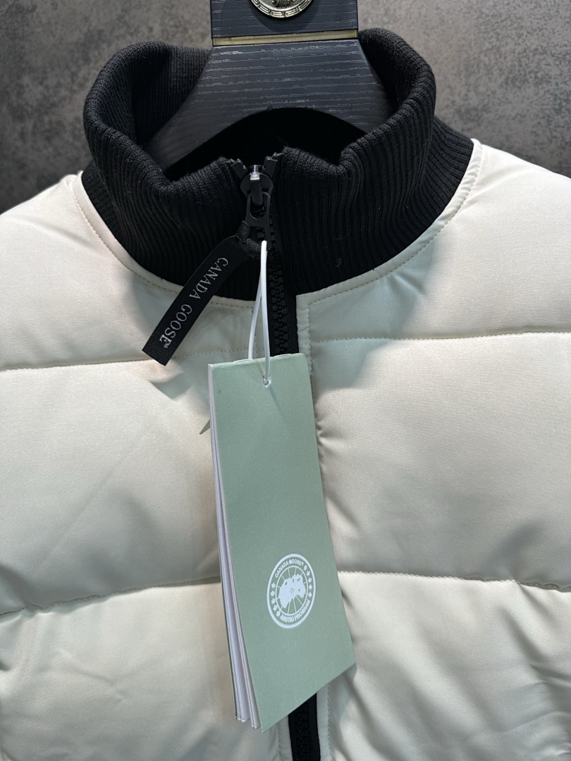 Canada Goose Woolford · 5800 — תמונה 15