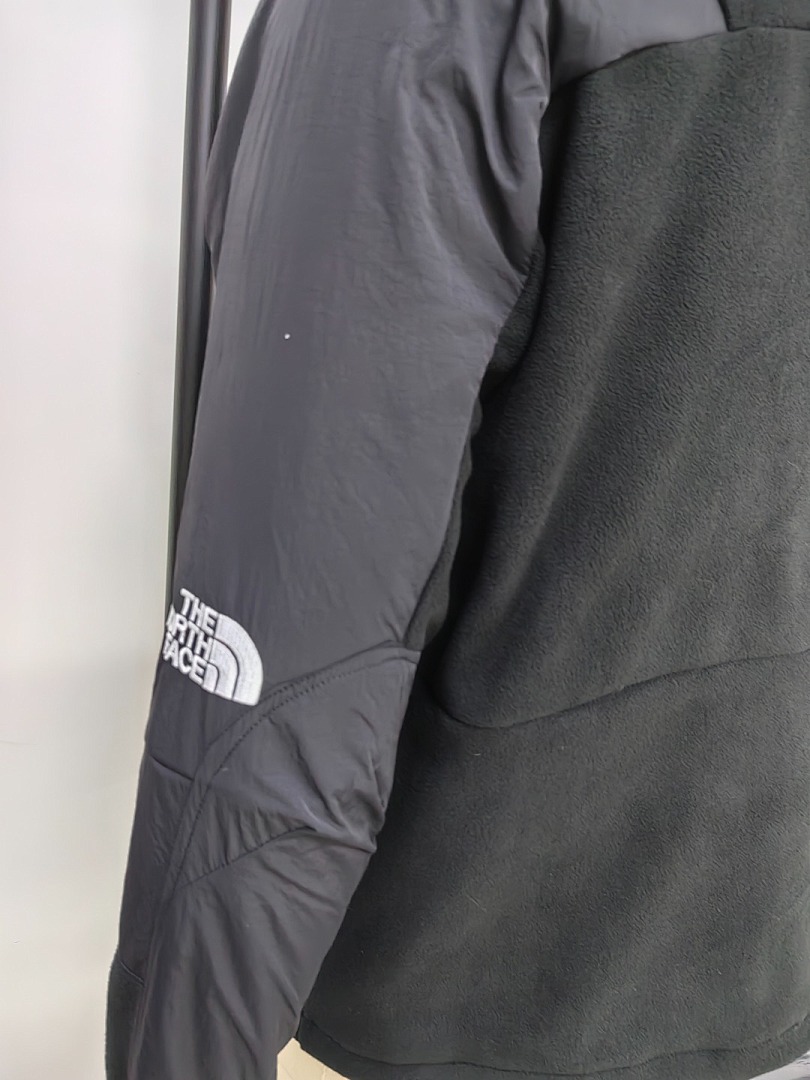 The North Face Mountain Athletics Hooded Fleece · 5909 — תמונה 7
