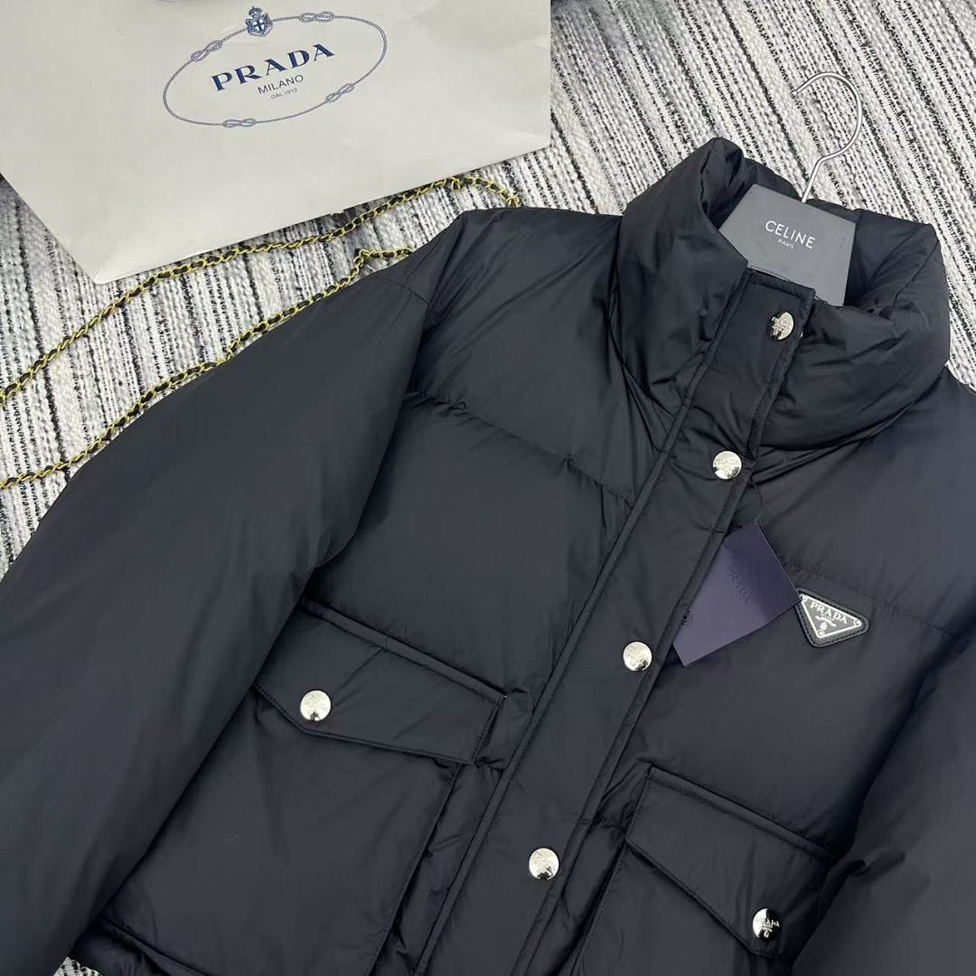 Prada Cropped Down Jacket · 5747 — תמונה 7