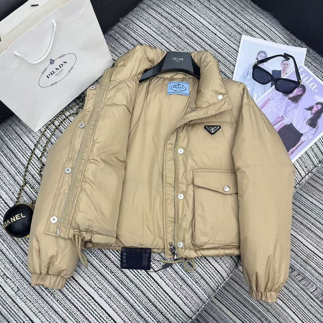 Prada Cropped Down Jacket · 5747 — תמונה 14