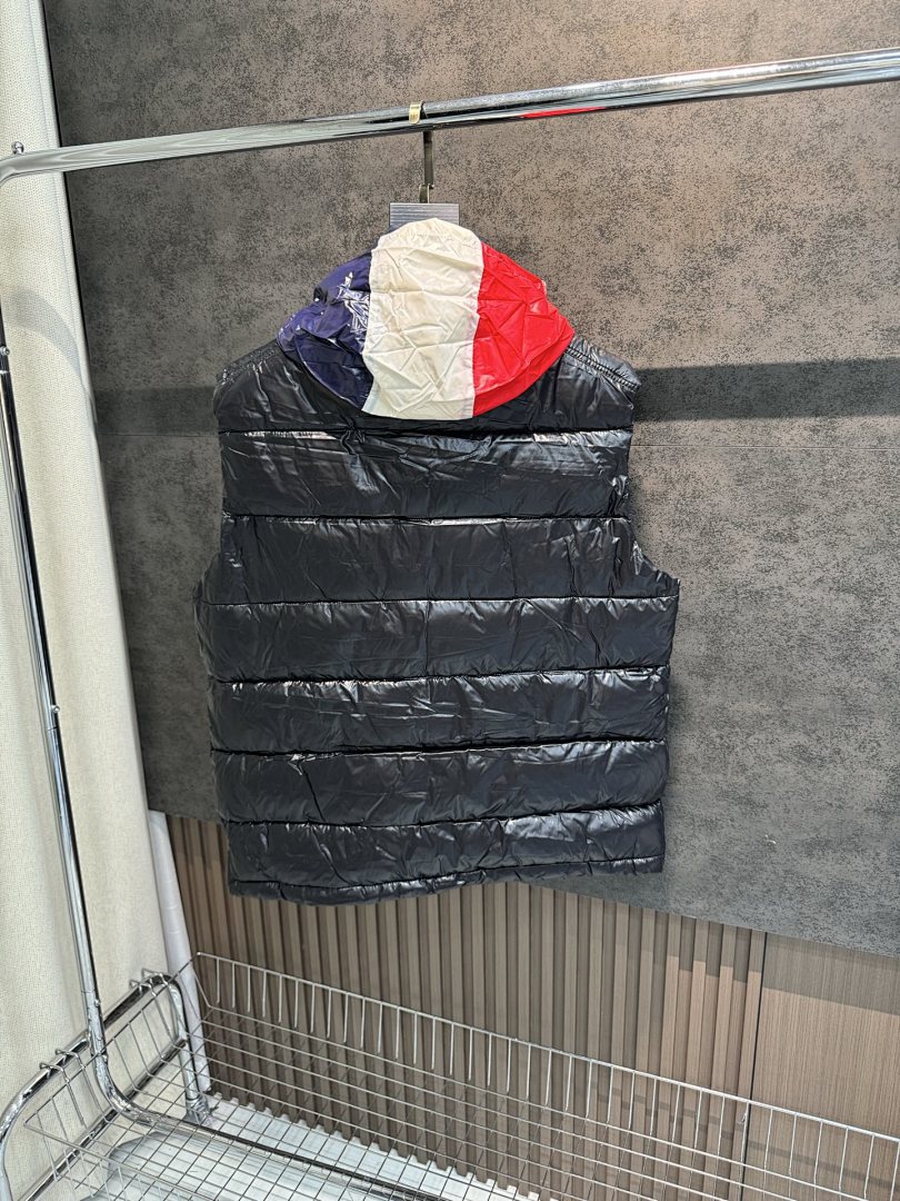 Moncler — וסט פוך · 5804 — תמונה 24
