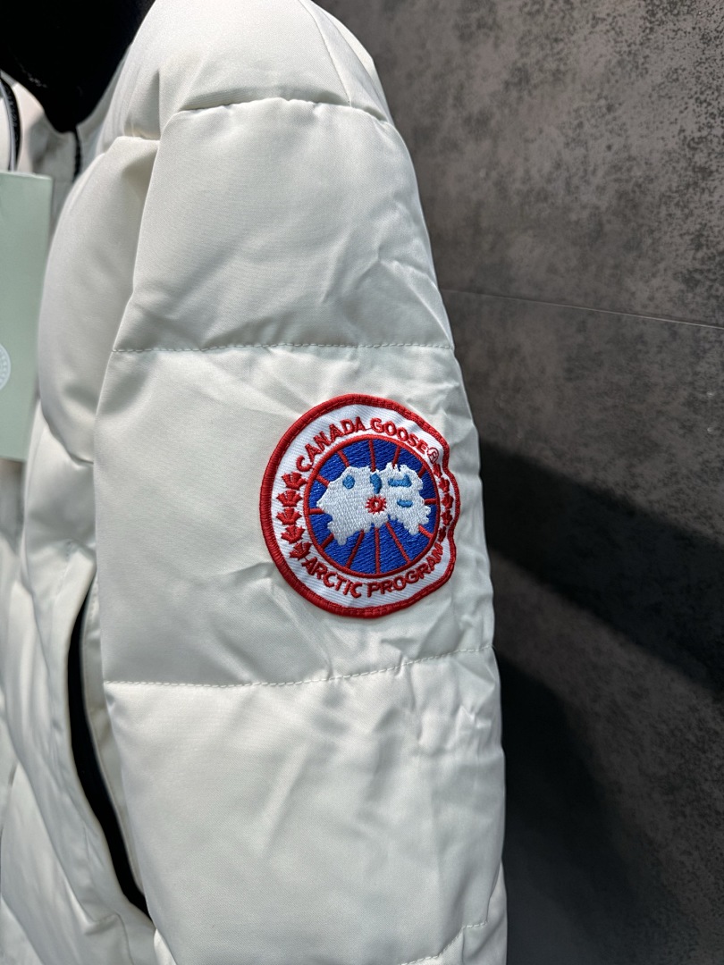 Canada Goose Woolford · 5800 — תמונה 14