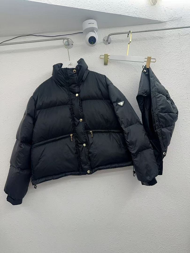 Prada Re-Nylon Convertible Down Jacket · 5743 — תמונה 4