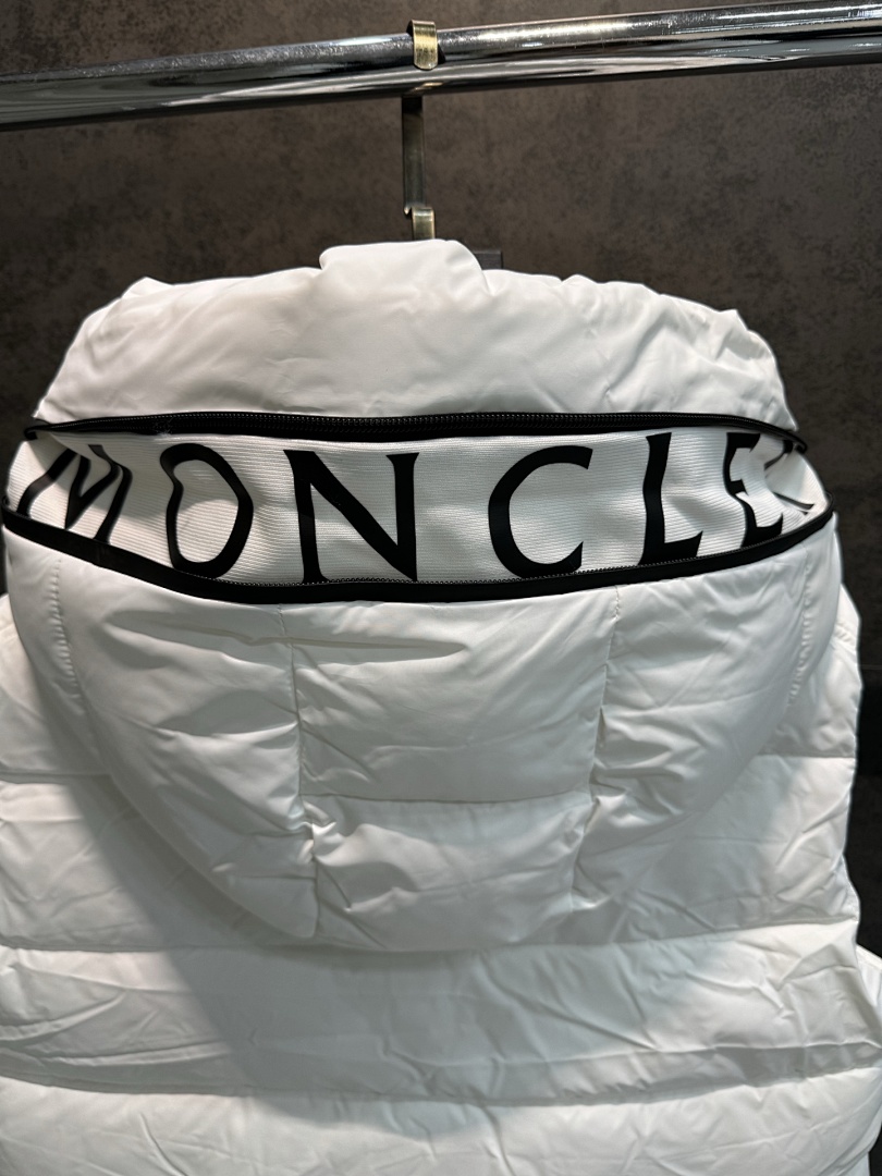 Moncler Agneaux · 5805 — תמונה 13