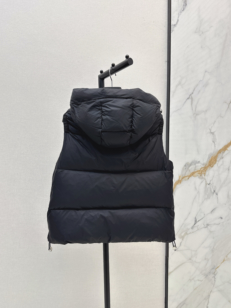 Prada Re-Nylon Down Vest · 5750 — תמונה 6