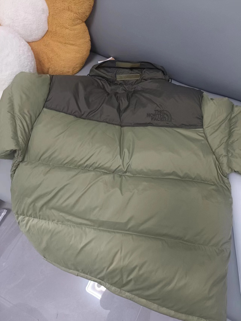 The North Face Nuptse Short Jacket · 4739 — תמונה 17