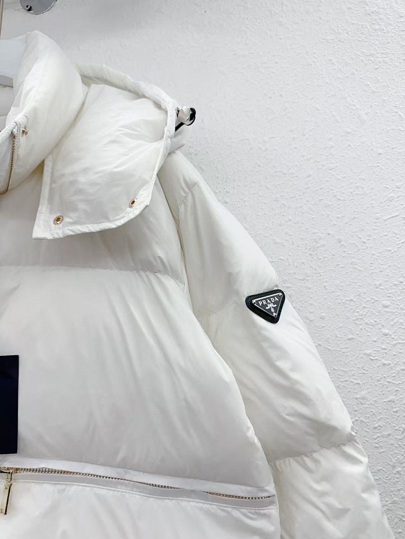 Prada Re-Nylon Convertible Down Jacket · 5743 — תמונה 12
