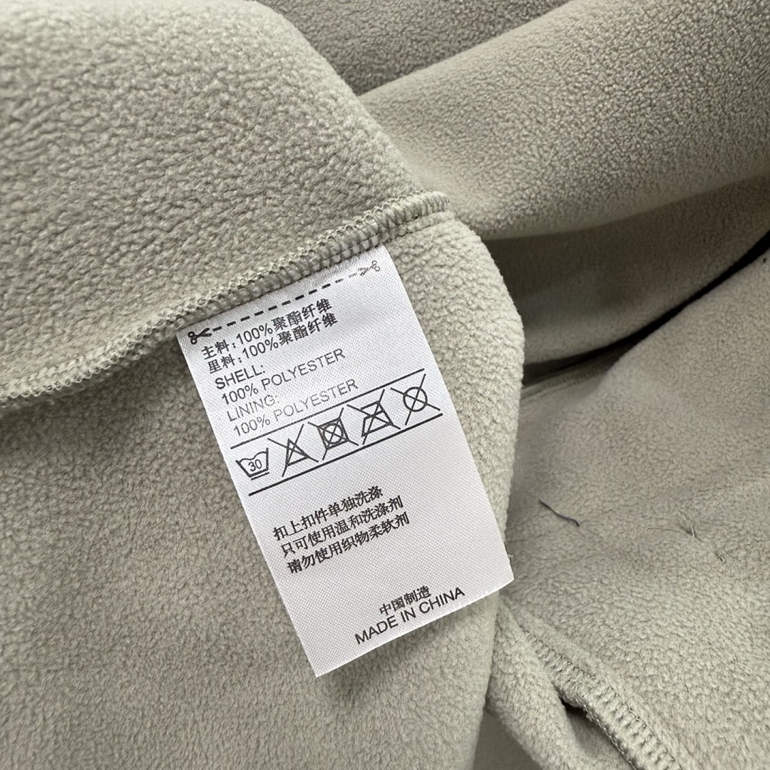 The North Face Mountain Athletics Hooded Fleece · 5909 — תמונה 12