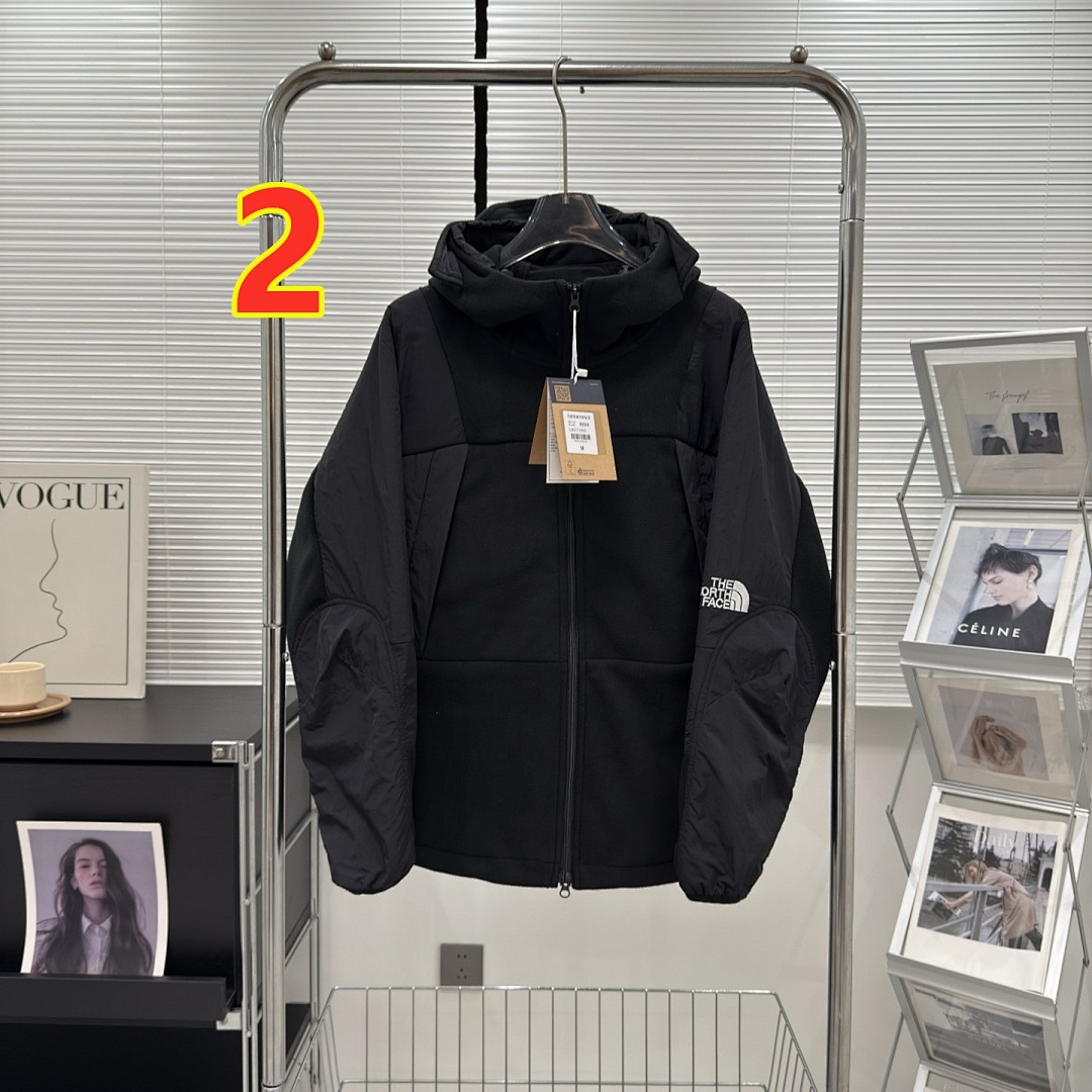 The North Face Mountain Athletics Hooded Fleece · 5909 — תמונה 4