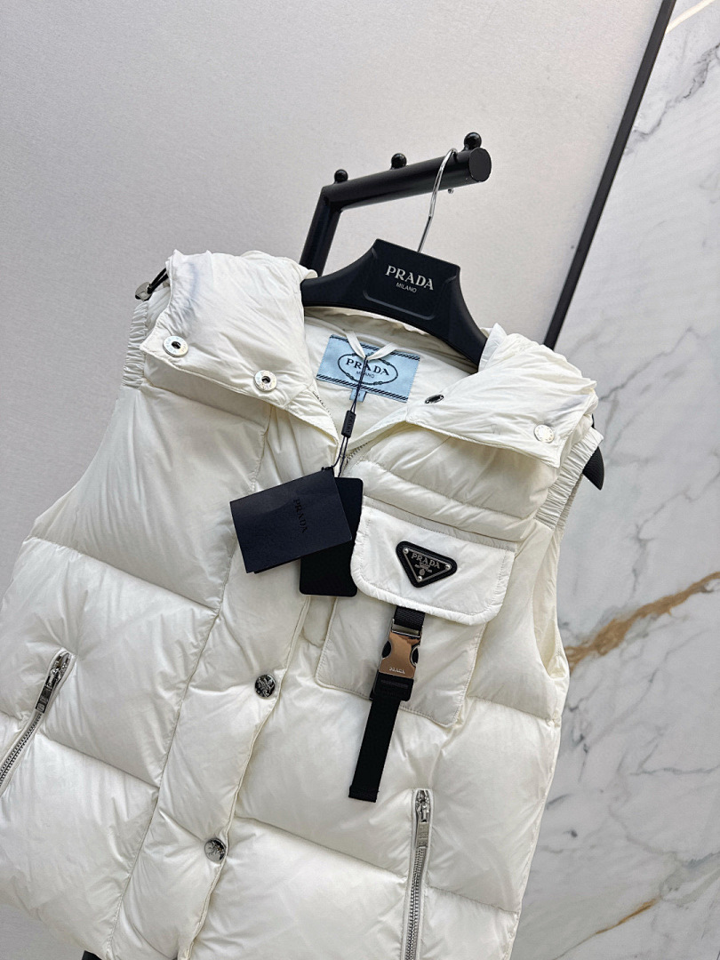 Prada Re-Nylon Down Vest · 5750 — תמונה 18