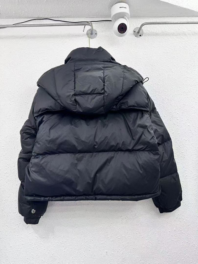 Prada Re-Nylon Convertible Down Jacket · 5743 — תמונה 7