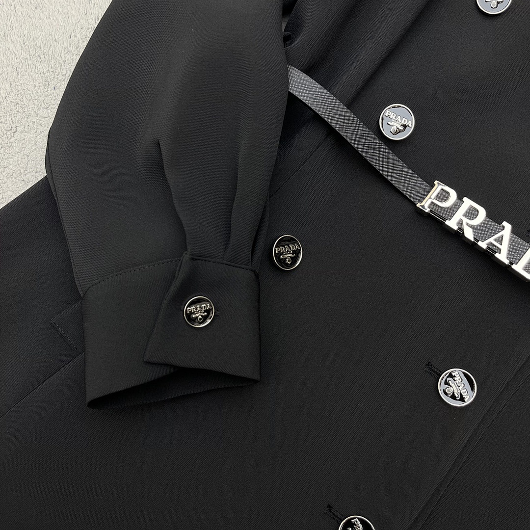 Prada — שמלת בלייזר · 4996 — תמונה 12